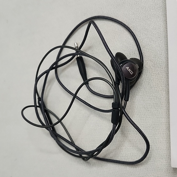 Sony ICD-BX800 Recorder, headphones and Sharp EL-W516 Calculator - Picture 11 of 17